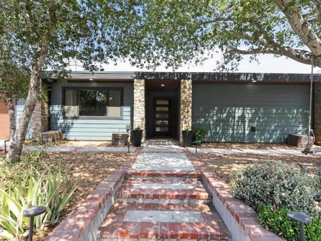 House for sale in Santa Paula, California