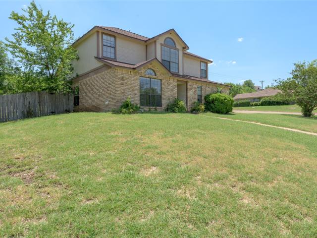 House for sale in Briggs, Texas