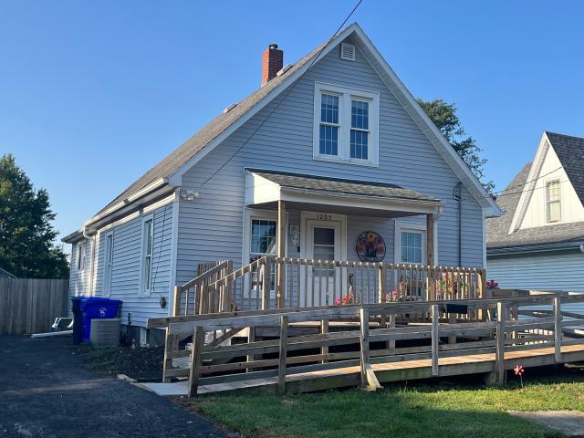 House for sale in Kewanee, Illinois