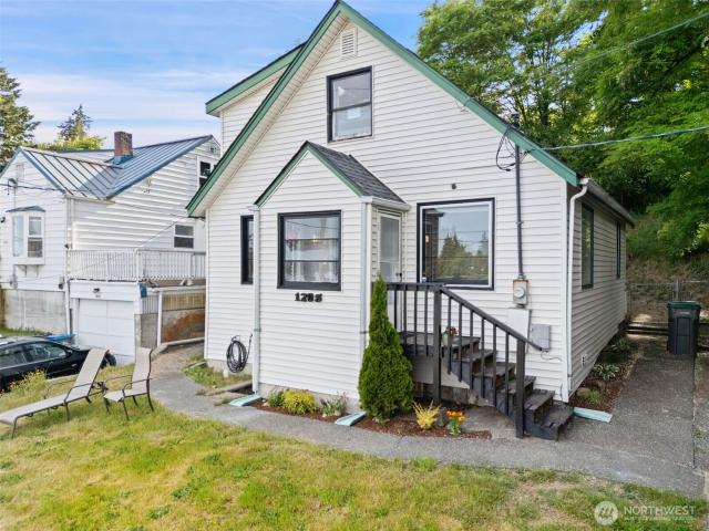 House for sale in Belfair, Washington