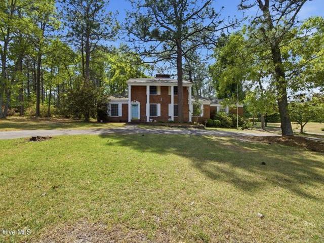 House for sale in Hamlet, North Carolina