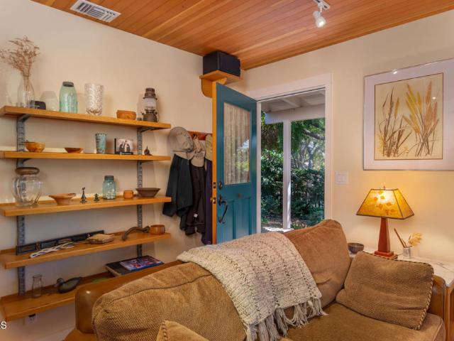 House for sale in Santa Paula, California