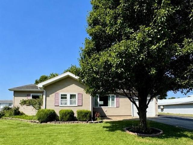 House for sale in Edgar, Illinois
