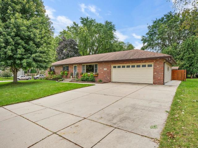 House for sale in Castle Crest, Waunakee