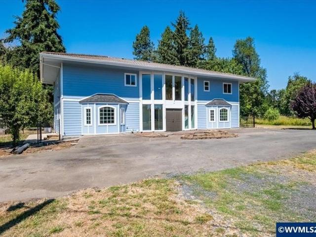 House for sale in Oregonia
