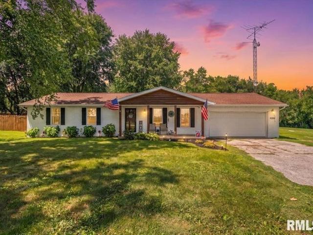 House for sale in Auburn, Illinois
