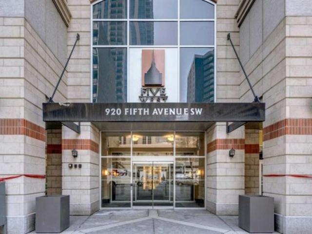 Condo for sale in Downtown Commercial Core, Calgary
