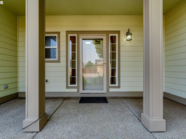 House for sale in Junction City, Lane County
