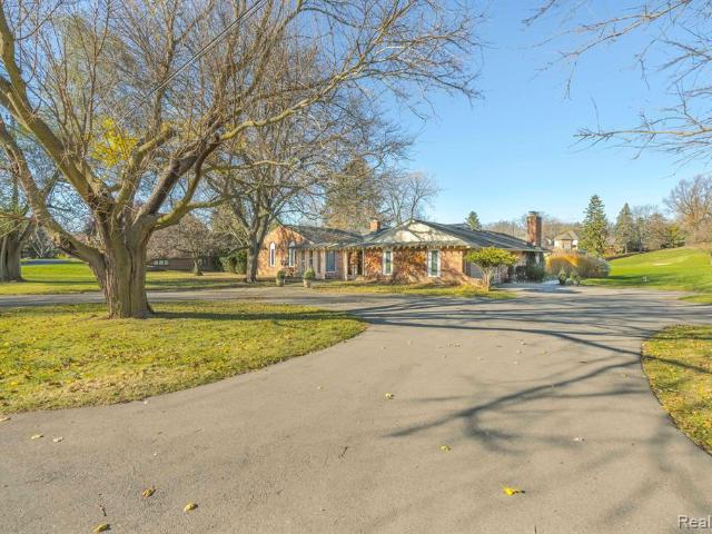 Land for sale in Bloomfield Hills