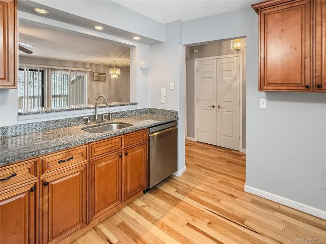 Condo for sale in Poughquag, New York