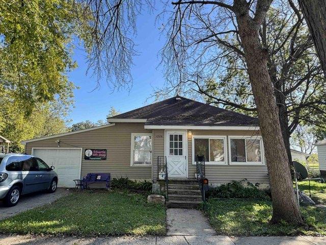 House for sale in Charles City, Iowa