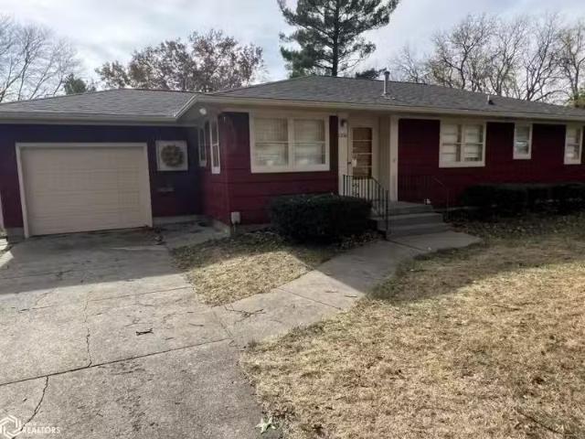House for sale in Council Bluffs