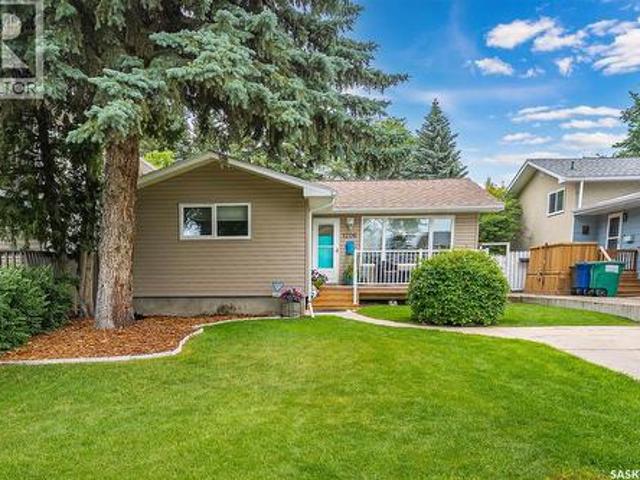 House for sale in Saskatoon, Saskatchewan