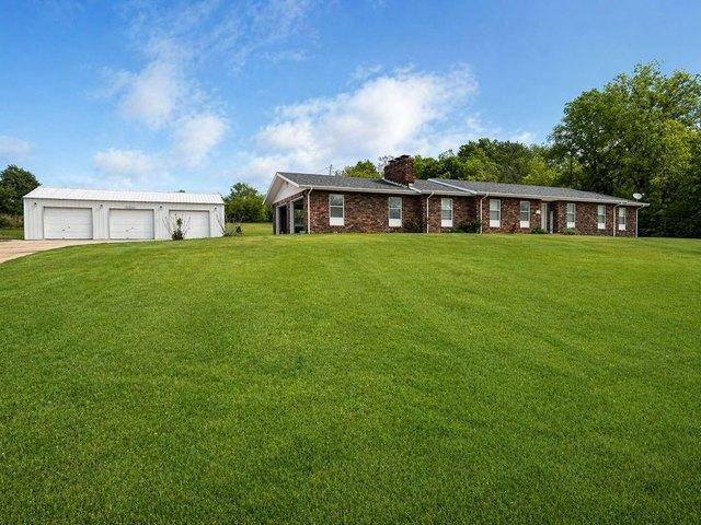 House for sale in Ava, Missouri