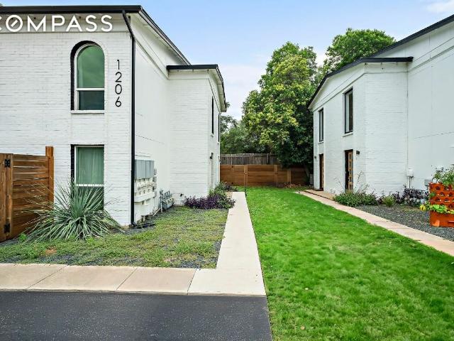 Townhouse for sale in Austin