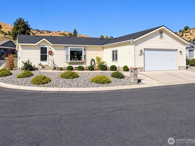 House for sale in Heritage Haven, Wenatchee