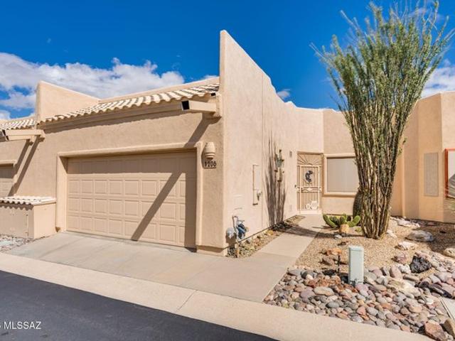 Townhouse for sale in Green Valley, Pima County