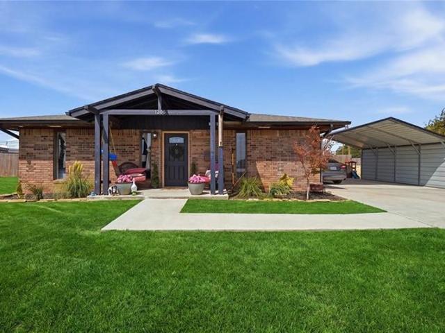 House for sale in Washita, Oklahoma
