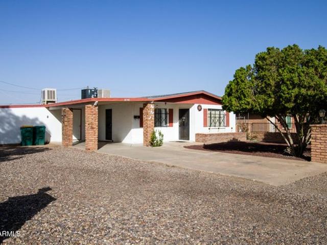 House for sale in Eloy, Pinal County
