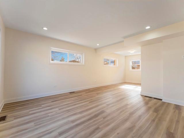 Townhouse for sale in Maywood, Illinois