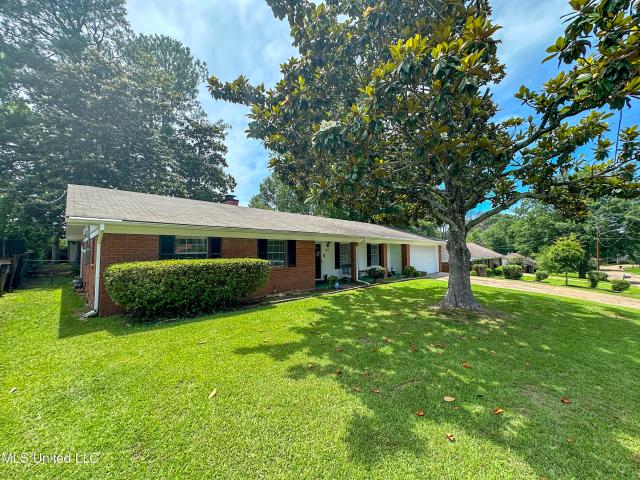 House for sale in Clinton, Mississippi