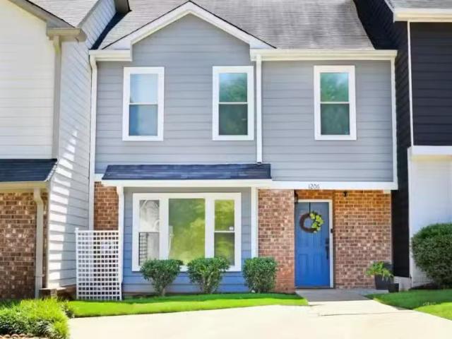 Condo for sale in Kennesaw