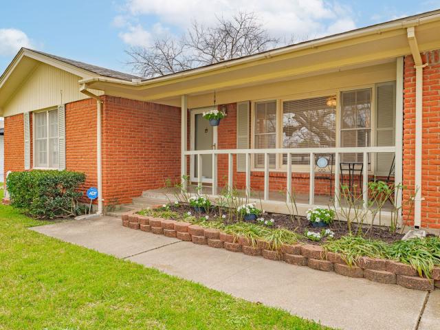 House for sale in Benbrook, Texas