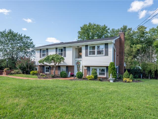 House for sale in Hostetter, Pennsylvania