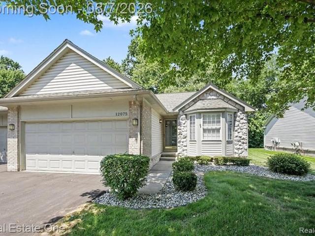 Condo for sale in Utica, Michigan