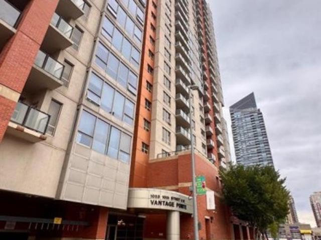 Condo for sale in Connaught, Calgary