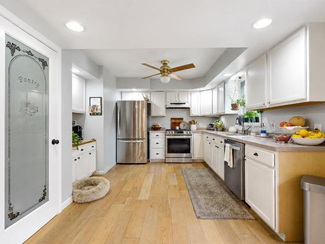 House for sale in Dorothy, Weymouth Township