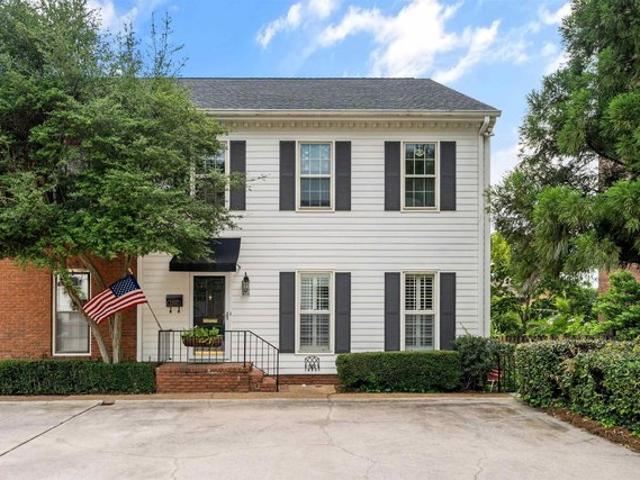 Townhouse for sale in Birmingham, Alabama