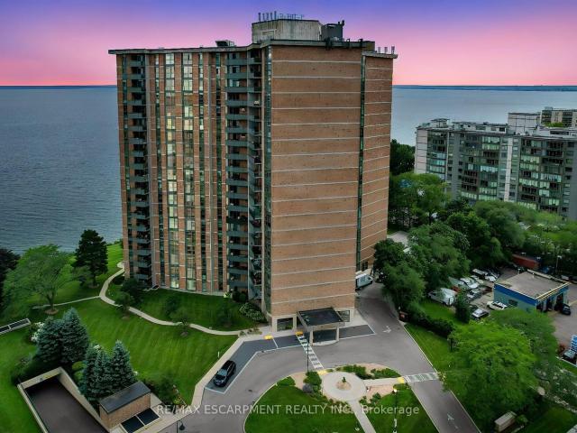 Condo for sale in Burlington, Ontario