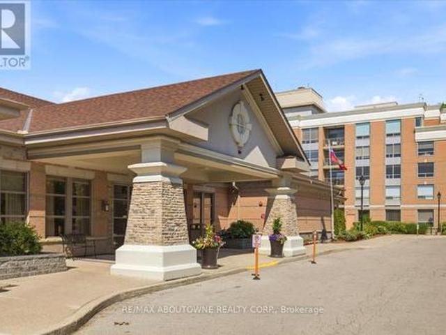 Condo for sale in Burlington, Ontario