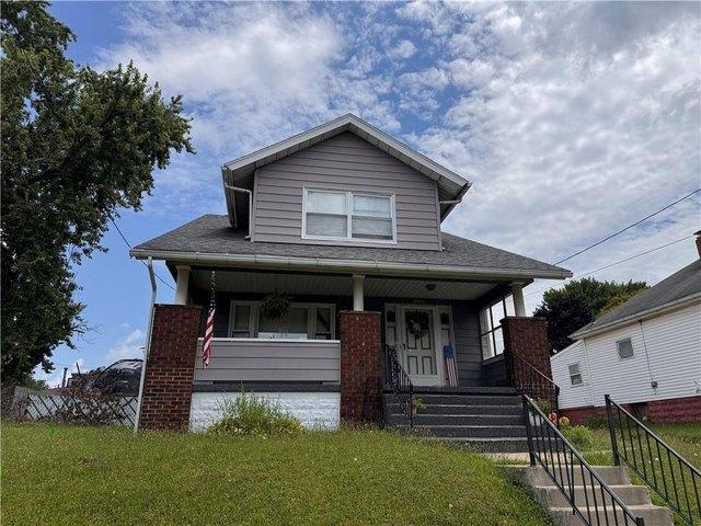 House for sale in New Castle, Pennsylvania
