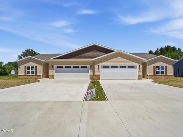 Townhouse for sale in Van, Ohio