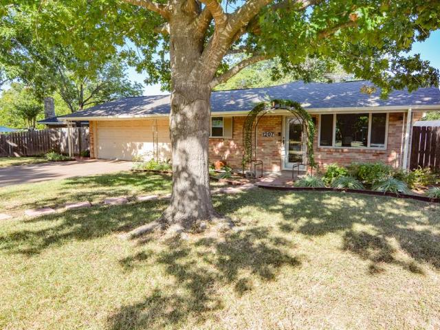 House for sale in Johnson, Texas