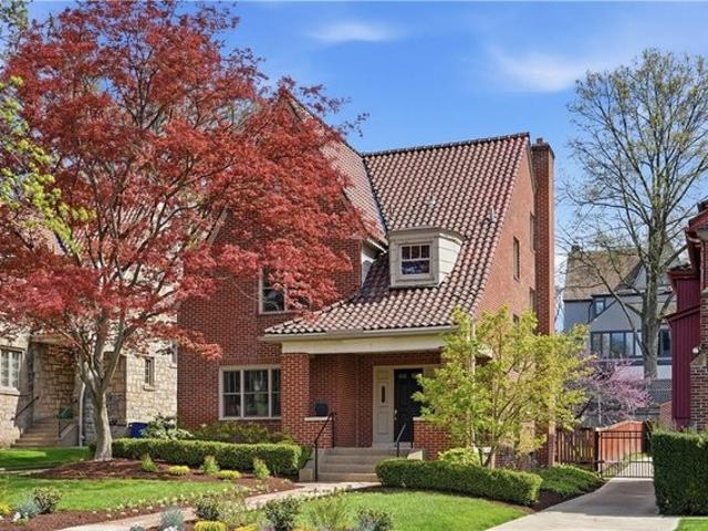 House for sale in Pittsburg, Pennsylvania