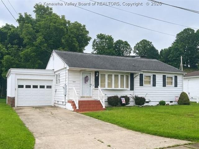 House for sale in Point Pleasant, West Virginia