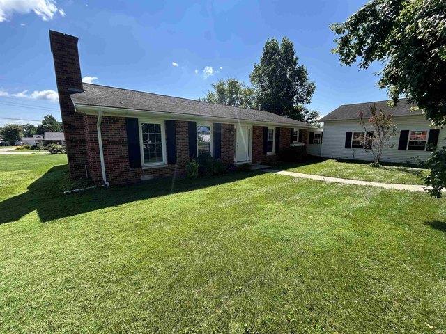 House for sale in Petersburg, Indiana
