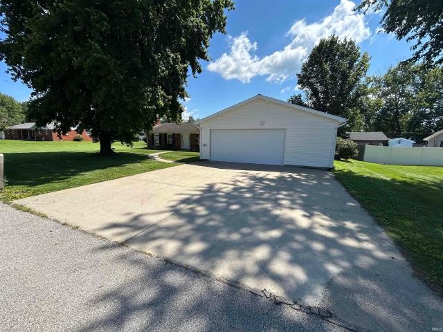 House for sale in Petersburg, Indiana