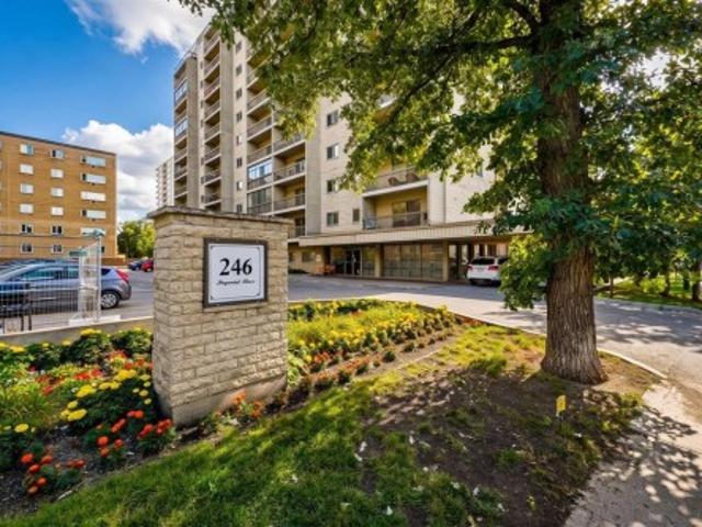 Condo for sale in Roslyn, Winnipeg