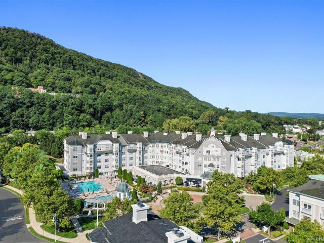 Condo for sale in Rockland, New York