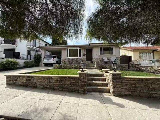 House for rent in Pasadena