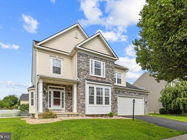 House for sale in Kearneysville, West Virginia