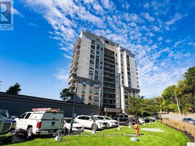 Condo for sale in Galt, Cambridge