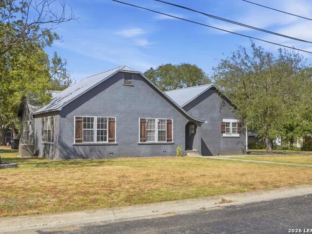 House for sale in Hondo, Medina County