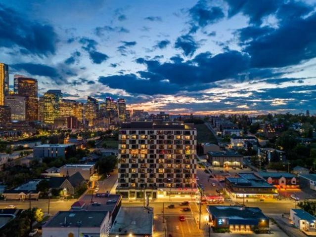 Condo for sale in Crescent Heights, Calgary