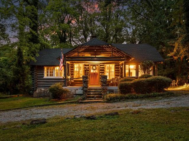 House for sale in Lookout Mountain, Georgia