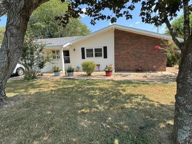 House for sale in Ava, Douglas County